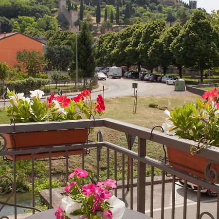 La Finestra Sul Castello Hotel Soave  Ngoại thất bức ảnh